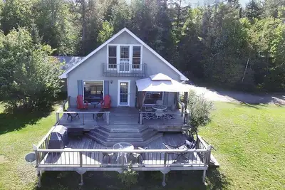 Image de 4 Season Cottage on Doe Lake - w/ Sauna, Ac & Kayaks