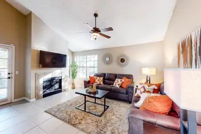 Image de Open & spacious condo with a pool, hot tub, & fitness room - two dogs Ok