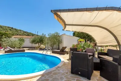 Image de Maison de vacances Vrsine pour 1 - 5 personnes avec 2 chambres Ă coucher - Maison de vacances