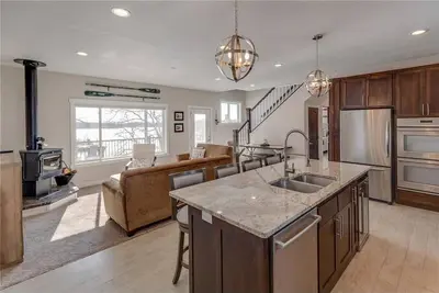 Image de Lake Home on Horseshoe Chain of Lakes