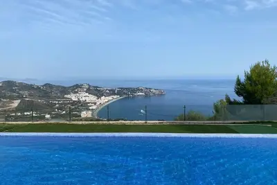 Image de Maison de vacances Almuñecar pour 1 - 14 personnes avec 7 chambres à coucher - Maison de vacances