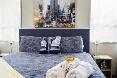 Image de Chic Private Studio Close to Airport, Bus & Shops - Breakfast included