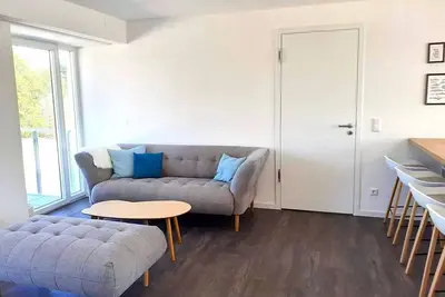 Image de Appartement \"Ferienwohnung Balkon mit Meerblick\" avec vue sur mer, balcon et Wi-Fi.