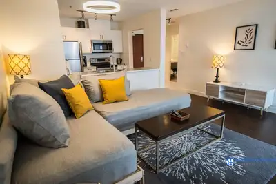 Image de Spacious Glacier Lodge condo with true ski-in/ski-out access