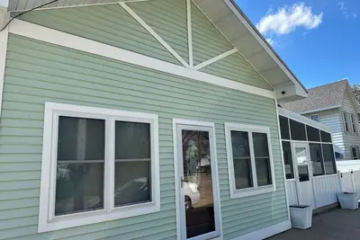 Image de Island Getaway in the Midwest!