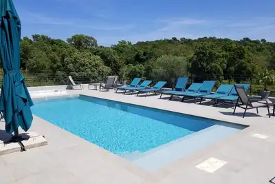 Image de Superbe villa, piscine chauffée à 6 mn plage St Saint Cyprien à Lecci