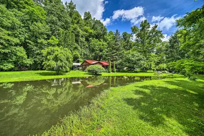 Image de Serene Smoky Mountain Home w/ Grill & Patio!