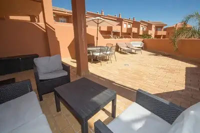 Image de Manilva Beach Beautiful 3 bedrooms, apartment ideal for families & golfers