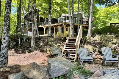 Image de Ceders & Ferns Lakefront Nature Retreat - 4-acres/Private Waterfront