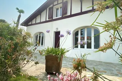 Image de Villa bord de mer avec piscine - Parlementia