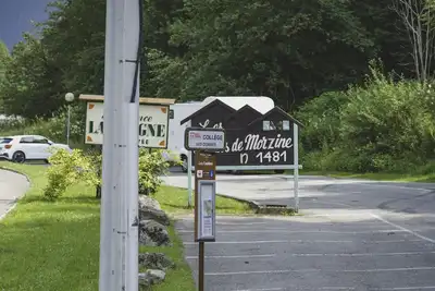 Image de Modern, luxury apartment - opposite free bus to ski lifts - 10 mins to slopes