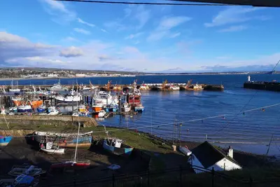 Image de Harbour side, convenient, pet friendly, end terrace home, with parking space.