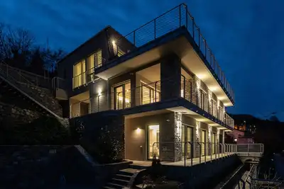 Image de Villa Lux \"Casa di Sasso\" on Lake Como - from owners