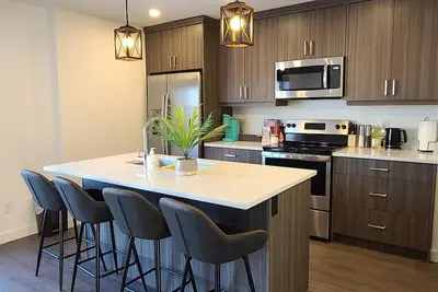 Image de Entire Upper Floor - Separate Entrance East Regina