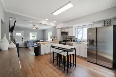 Image de Cozy Cottage Home - Walk to Downtown Columbia
