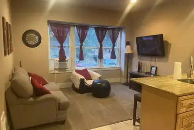 Image de 5th Avenue Suites Unit 4