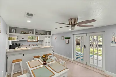 Image de River Oaks Retreat on Dunns Creek