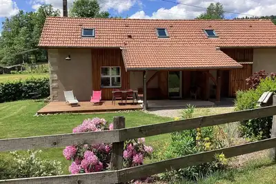 Image de Gîte \"esprit cocooning\"proche chemins de randonnées et de la piste cyclable.