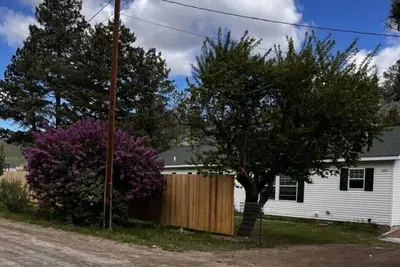 Image de Beautiful, family friendly Lake House, 1 block from Hauser Lake