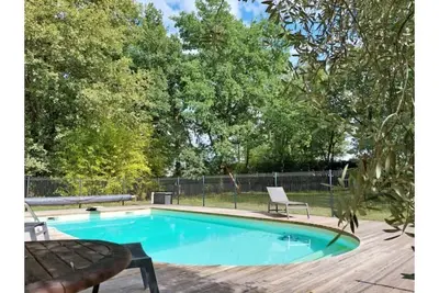 Image de Grande maison avec 2785 m2 de jardin entre Bordeaux et Océan - Piscine chauffée