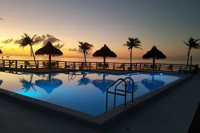 Image de Stay Salty: Keys Dreams 1br Condo Steps from the Sand