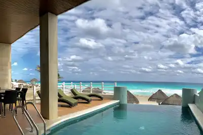 Image de Five Bedroom Beach House