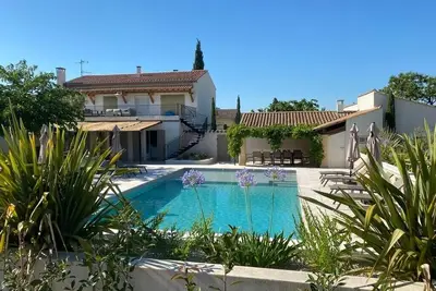Image de Belle Villa pour 10 adultes et 4 enfants avec piscine à Saint Remy de Provence