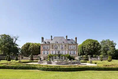 Image de Domaine Du Pont: Entire Estate
