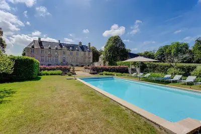 Image de Chateau Les Douves - Huit Chambres, Couchages 14