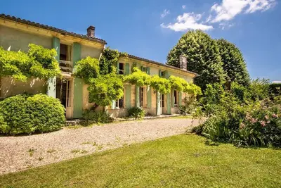 Image de Maison Du Vins - Six Chambres Villa, Couchages 12