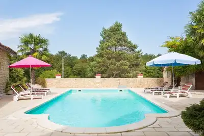 Image de La Gerbaudie - Quatre Chambres Villa, Couchages 10