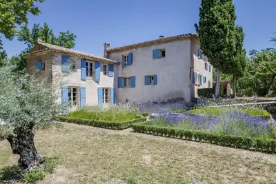 Image de Mas Des Collines - Six Chambres Villa, Couchages 12