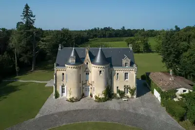 Image de Chateau Des Amours - Huit Chambres, Couchages 16