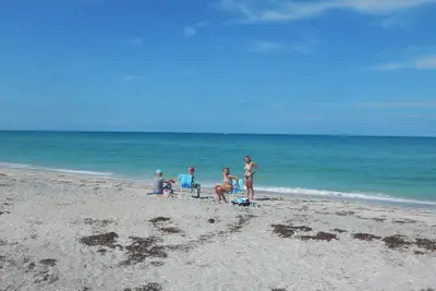 Image de Secluded Little Gasparilla Island - minutes from the beach.