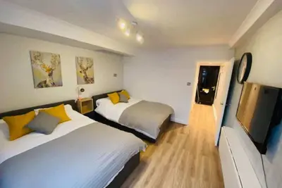 Image de Fresh, renovated studio by Hyde Park