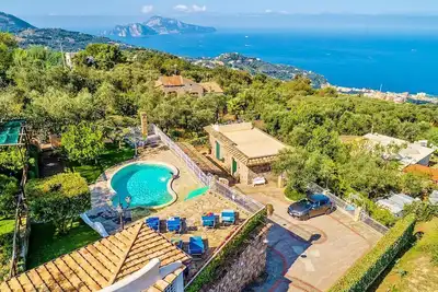 Image de Villa Bahia - Quatre Chambres Villa, Couchages 8