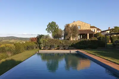 Image de Podere Aster - Neuf Chambres Villa, Couchages 22