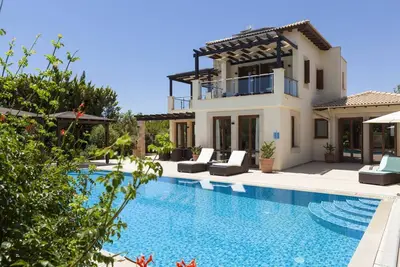 Villa Zsofia - Quatre Chambres Resort, Couchages 8