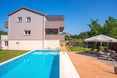 Image de Villa Naklice - Trois Chambres Villa, Couchages 7