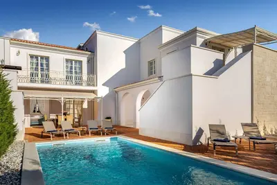 Image de Villa Anza - Quatre Chambres Villa, Couchages 8