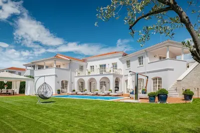 Image de Villa Vanikla - Quatre Chambres Villa, Couchages 8