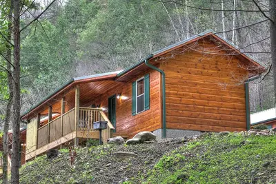 Animal House: Secluded Cabin Only Minutes From Gatlinburg Strip
