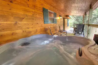 Wild Thing: Cozy Cabin Perfect for Weekend Getaway