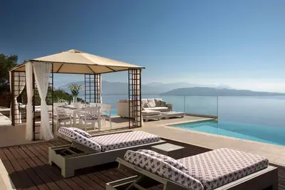 Image de Nissaki View - Huit Chambres Villa, Couchages 14