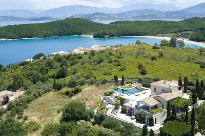 Image de Villa Yasemia - Six Chambres Villa, Couchages 12