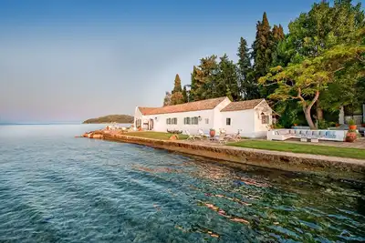 Image de Boukari Bay - Huit Chambres Villa, Couchages 16