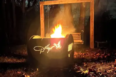 Image de Private/Between Pf & Knox/Dog friendly/creek/large yard