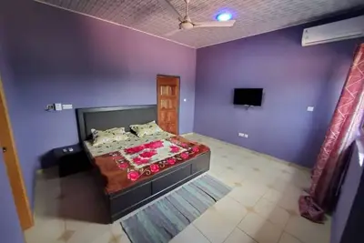 Image de Nice & Affordable 2 Bedroom Apartment with Self Kitchen