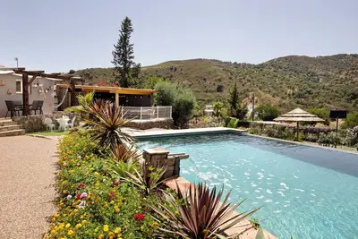 Image de Maison de campagne 'Quinta Do Silêncio T2' avec vue sur la montagne, Wi-Fi et climatisation