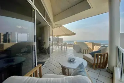 Image de Sea facing Contemporary holiday apartment Umhlanga Rocks